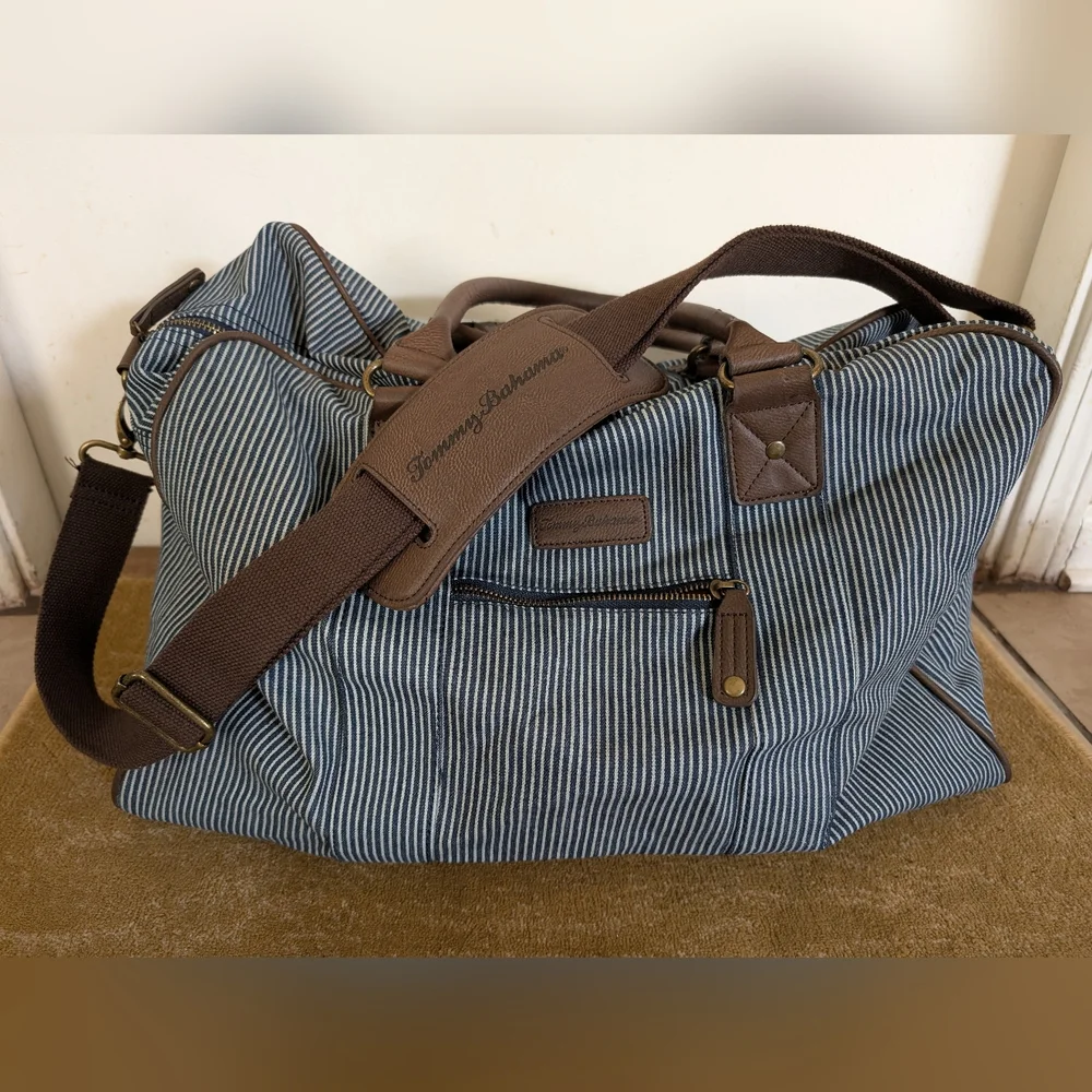 Tommy Bahama Coastal Cove Duffel Travel Weekend Bag - Picture 1 of 11